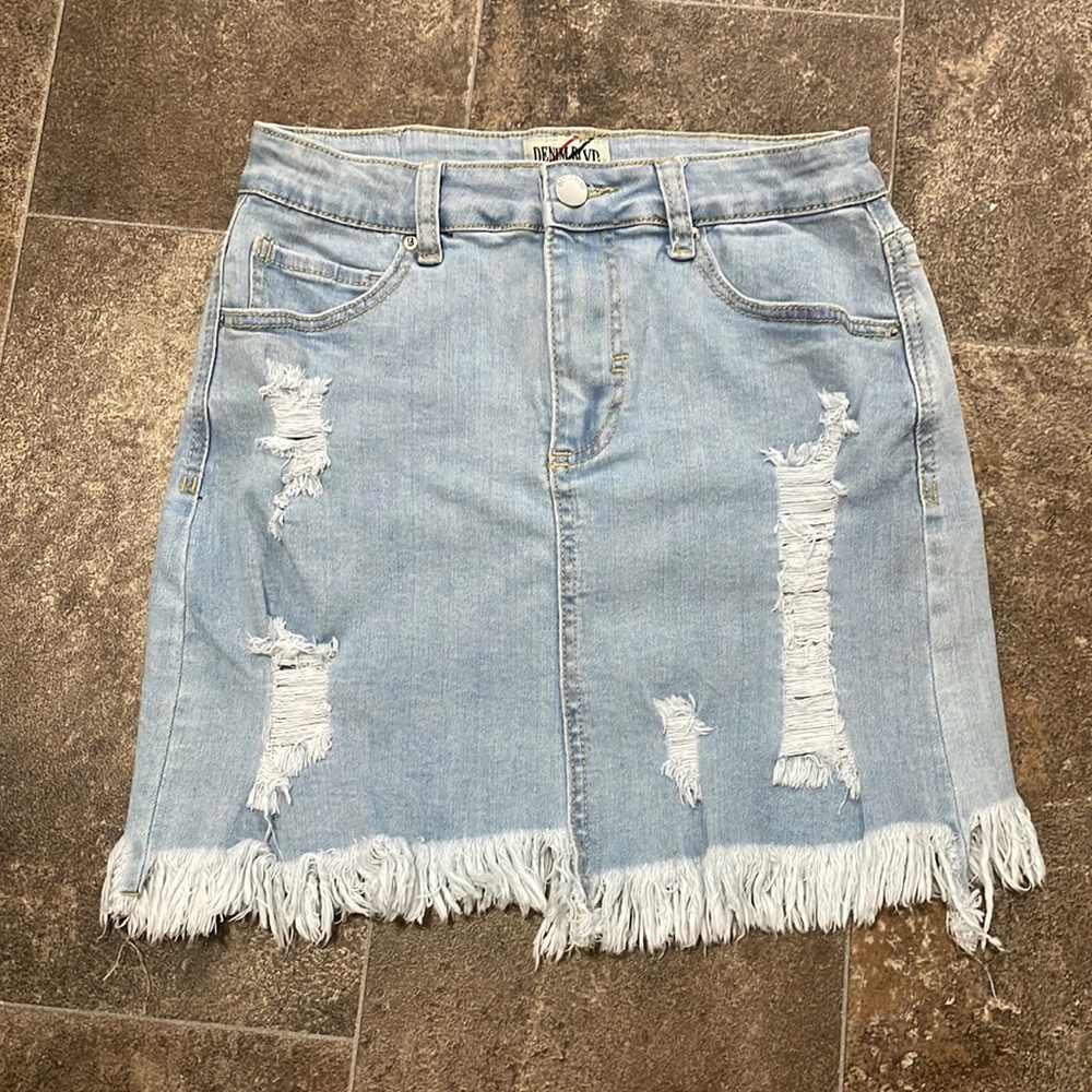 Light jean skirt